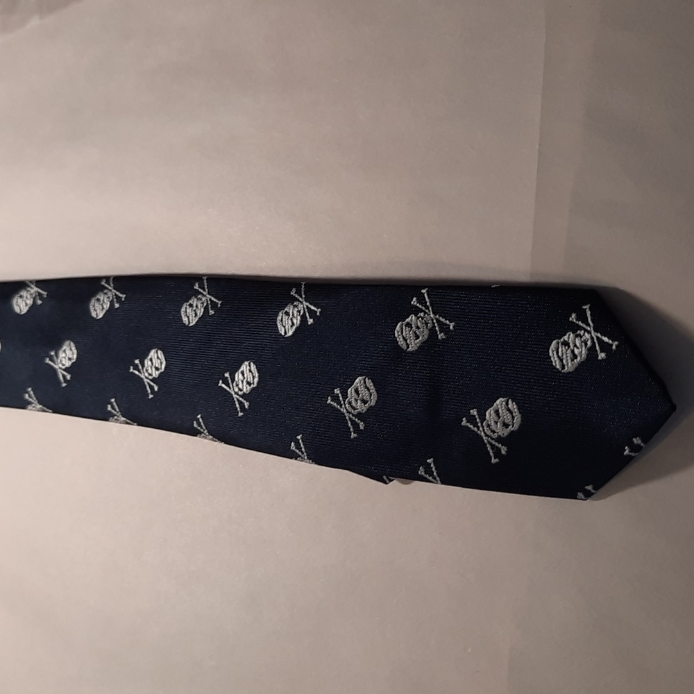 Men's Skull and Crossbones Neck Tie